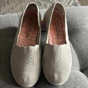 Skechers Women's Light Tan Knit Flats